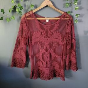 💋 3/$30 💋 Saint Tropes West lace Top